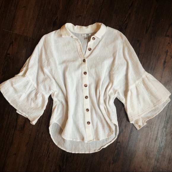 Amuse Society Tops - Amuse Society Boho Button Down Top